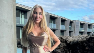 Антония Петрова чукна 40 с лукс почивка в Исландия (Миската се топна в кратер на вулкан – Снимки)
