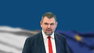 Делян Пеевски, лидер на ДПС и ПГ на ДПС-НОВО НАЧАЛО: Нека със закрилата и силата на Свети Георги да преодоляваме трудностите и да отстояваме сигурна и стабилна България! Честит празник!