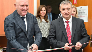 Проверяват трима ректори – плагиати