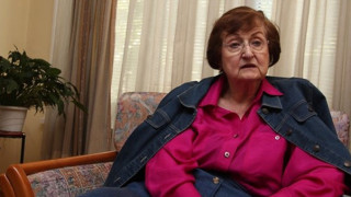Анастасия Мозер гасне в старчески дом в Америка