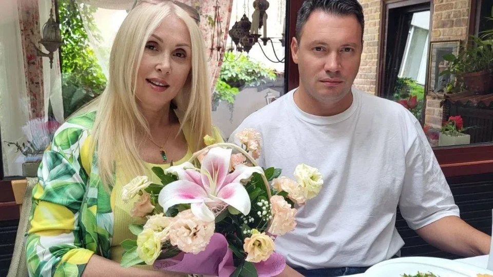 Кристина Димитрова, която празнува 3 дни 65-ия си рожден ден: Това не е любовникът ми, а синът ми!