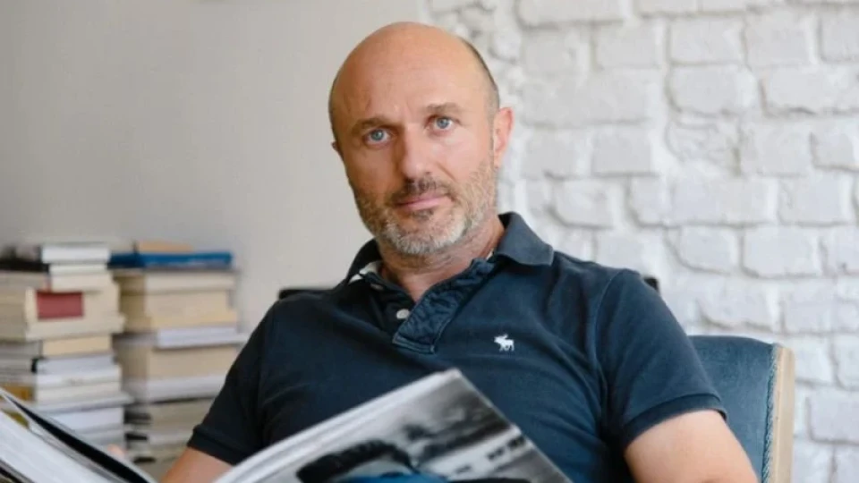 Георги Тошев не може без bTV: Изгониха го през вратата, а той се навря обратно през прозореца!