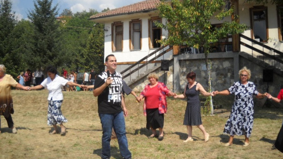 Драго Чая тъгува за Горно Уйно