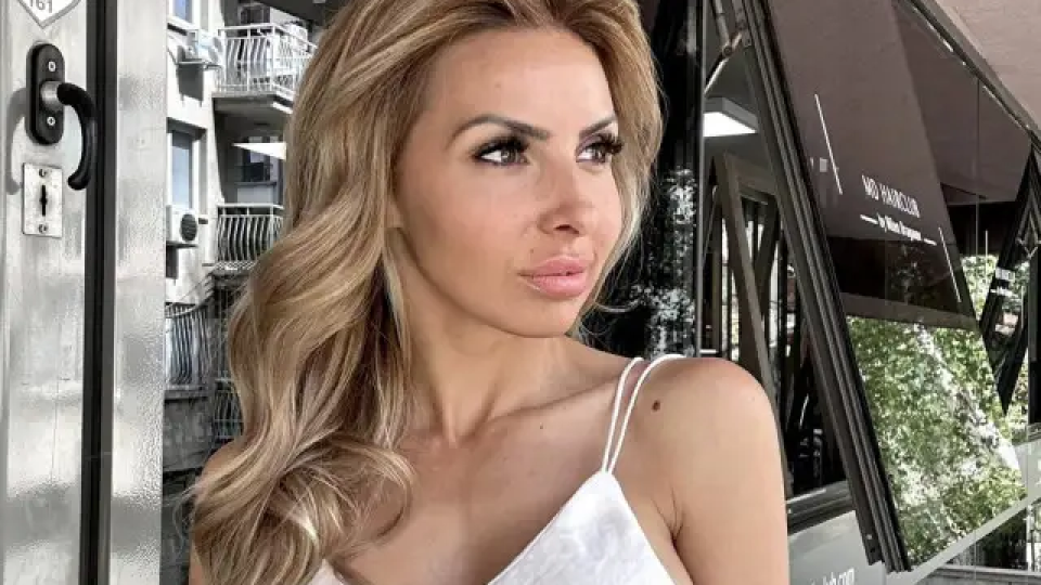 Нещастна любов с женен депутат вкарала Диана Габровска във филмите за възрастни (Скандалната актриса проговори за миналото – Подробности)
