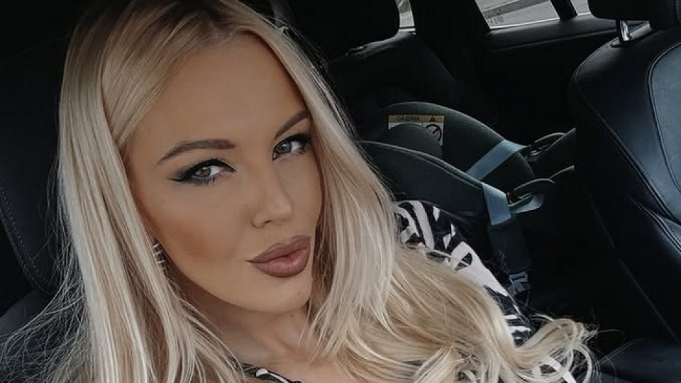 Натали Трифонова в стрес, че кариерата ѝ си заминава, влиза в “Трейтърс” по спешност с отбор известни муцуни (Подробности)